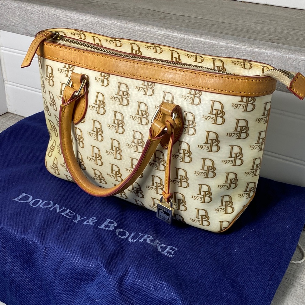 Vintage Dooney & Bourke Tan and Cream Logo Satchel